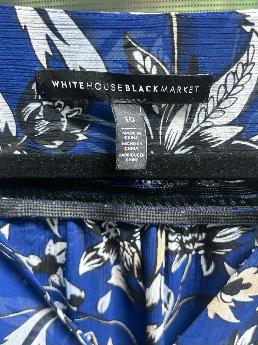 White House Black Market Floral Faux Wrap Blouse Pleated Balloon Sleeves 10 - Picture 3 of 4